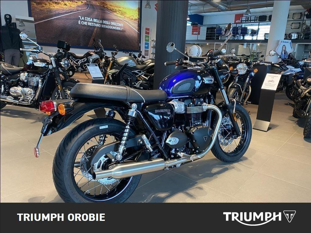 TRIUMPH Bonneville 900 T100 Stealth Edition