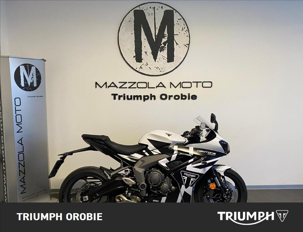 TRIUMPH Daytona 660 Abs