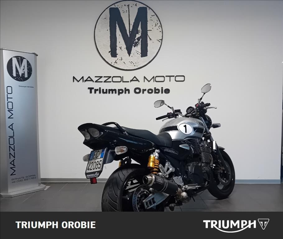 YAMAHA XJR 1300 