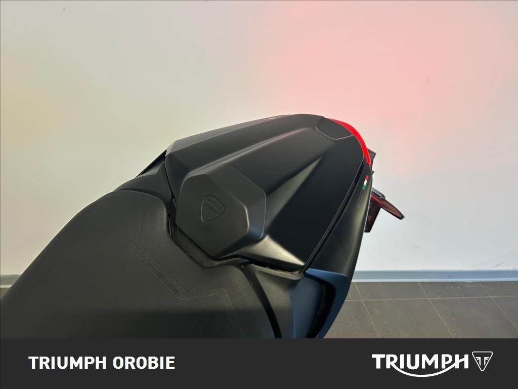 DUCATI Monster 937 plus Dark Stealth