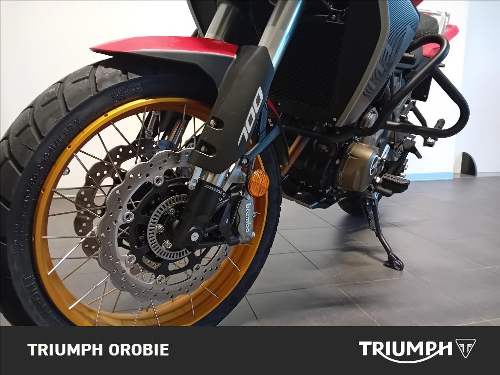 QJ MOTOR SRT 700 S X