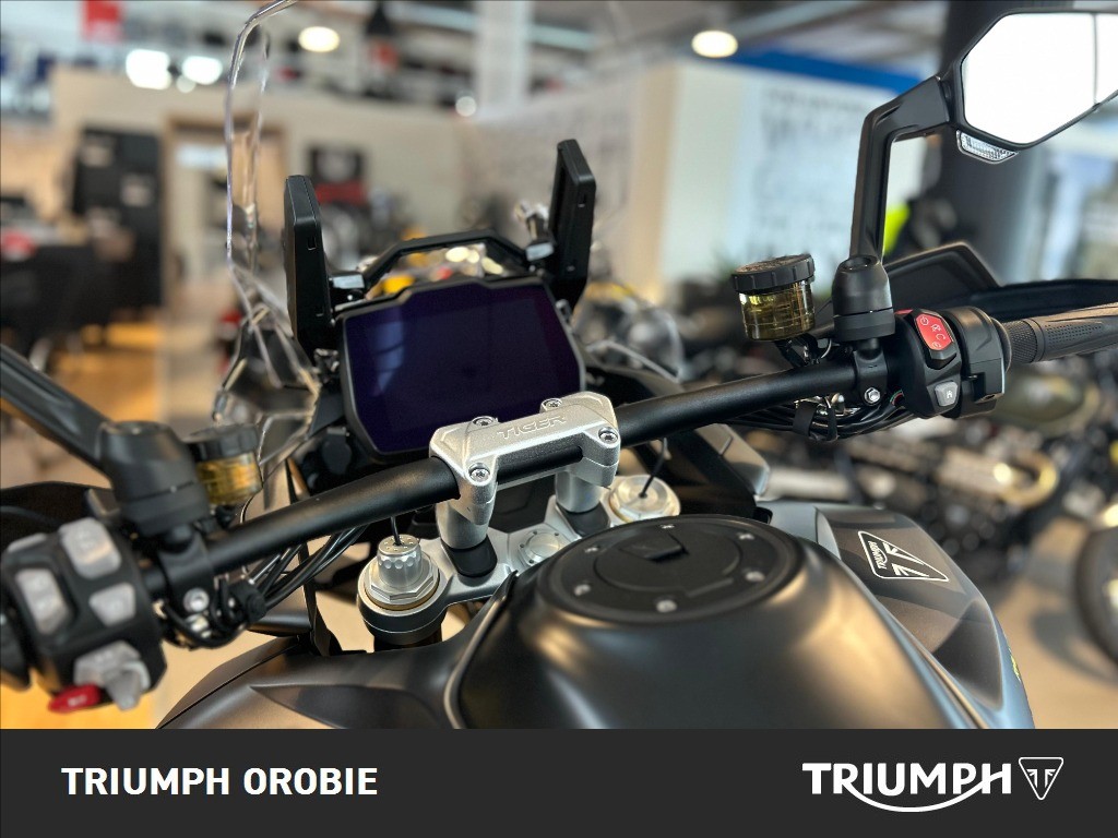 TRIUMPH Tiger 1200 Desert Edition