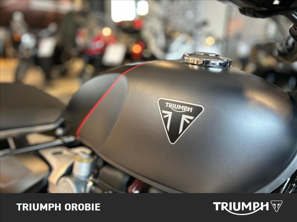 TRIUMPH Bonneville 1200 Bobber 