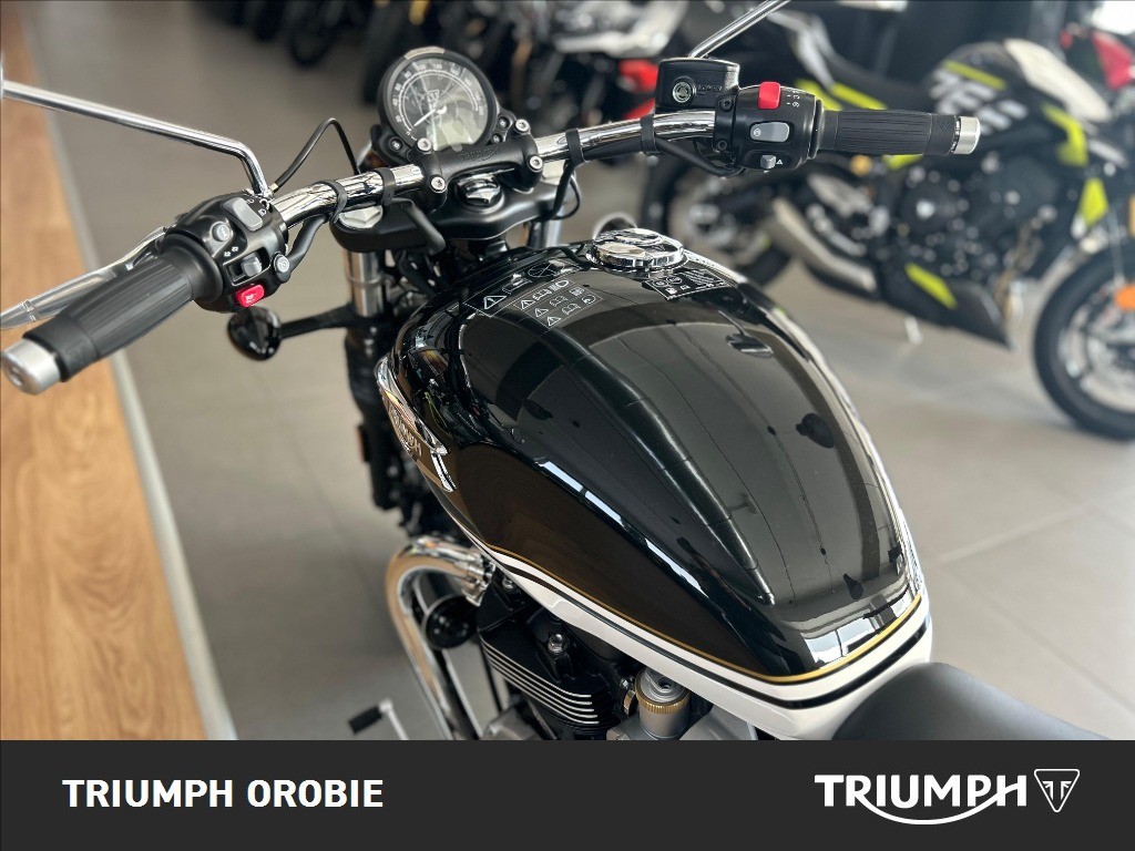 TRIUMPH Bonneville 1200 Speedmaster 