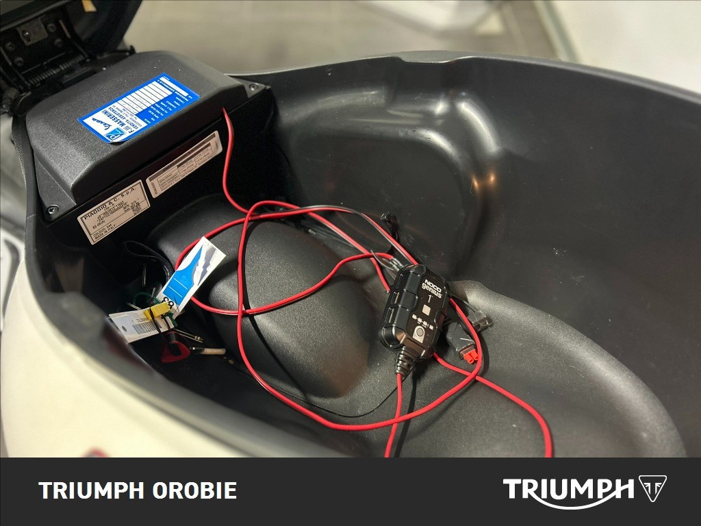 PIAGGIO MP3 300 hpe Abs