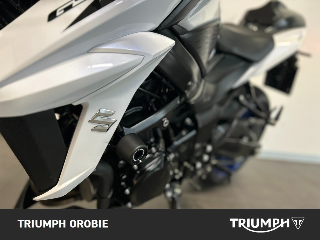 SUZUKI GSX-S 750 Yugen Carbon Abs