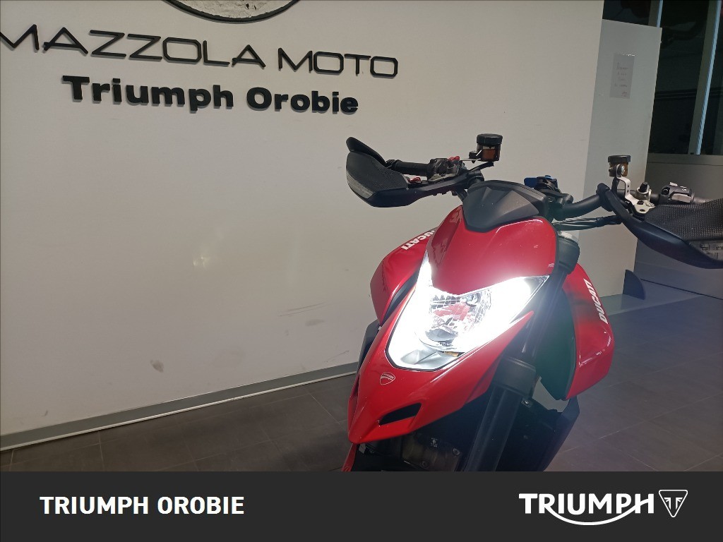 DUCATI Hypermotard 950 Red