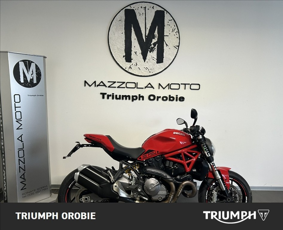 DUCATI Monster 821 Red