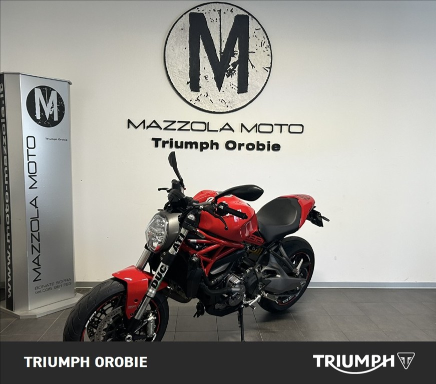 DUCATI Monster 821 Red
