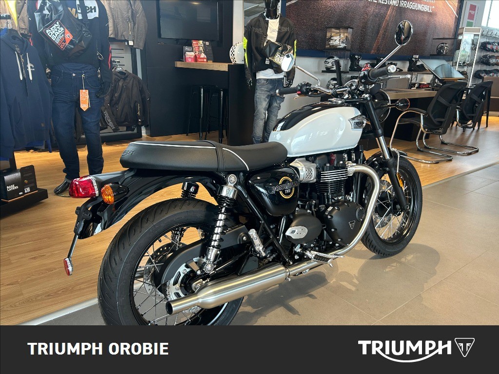 TRIUMPH Bonneville 900 T100 