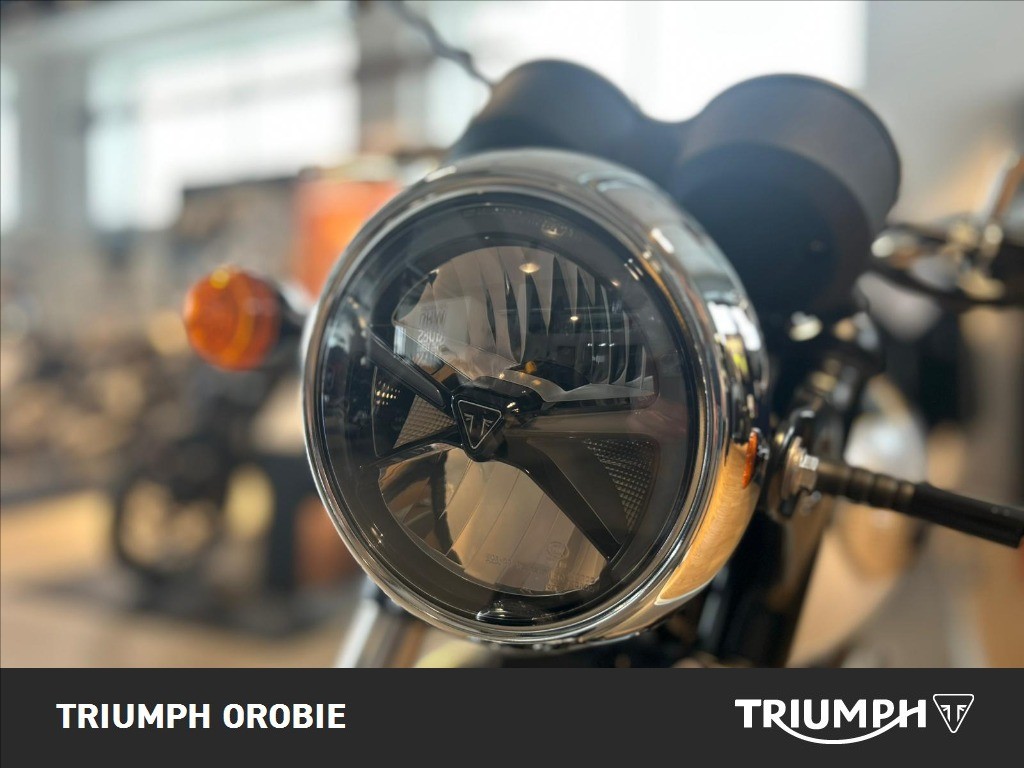 TRIUMPH Bonneville 900 T100 