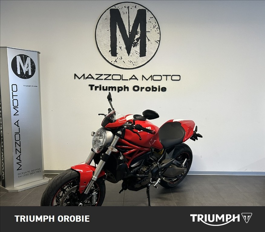 DUCATI Monster 821 Red