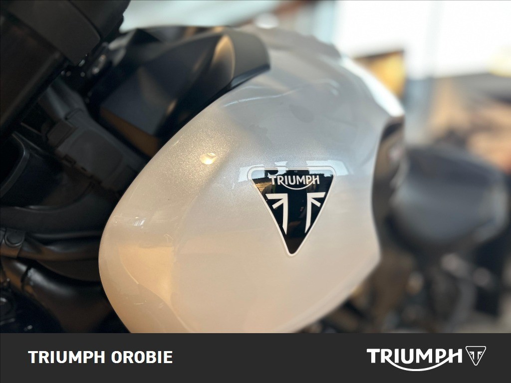 TRIUMPH Trident 660 Jet Black Abs