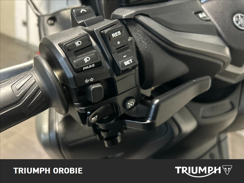 YAMAHA T-Max 560 Tech Max Abs