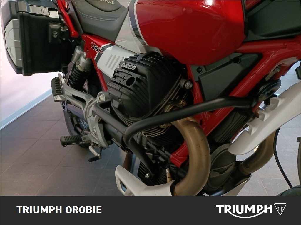 MOTO GUZZI V85 TT Evocative Graphics Abs