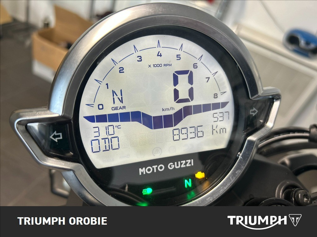 MOTO GUZZI V7 850 Stone Abs