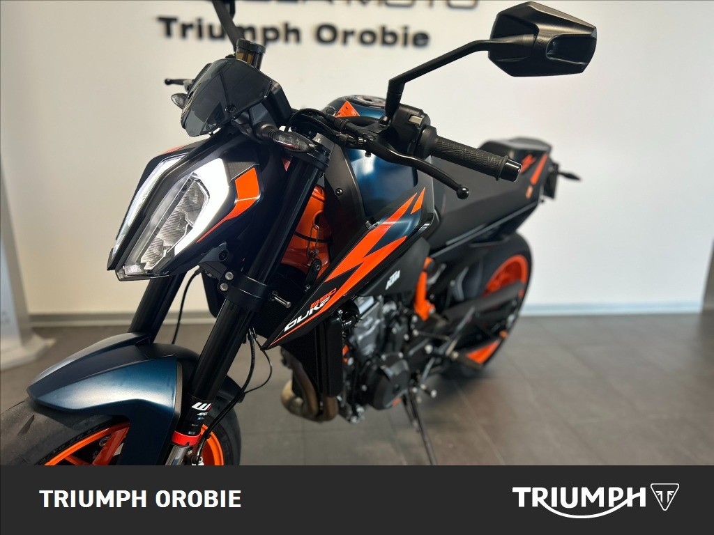 KTM 890 Duke R