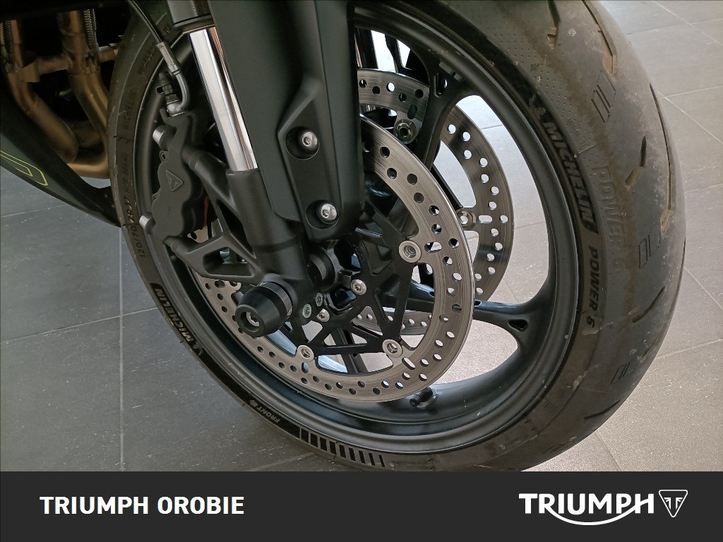 TRIUMPH Daytona 660 dep.A2 Abs