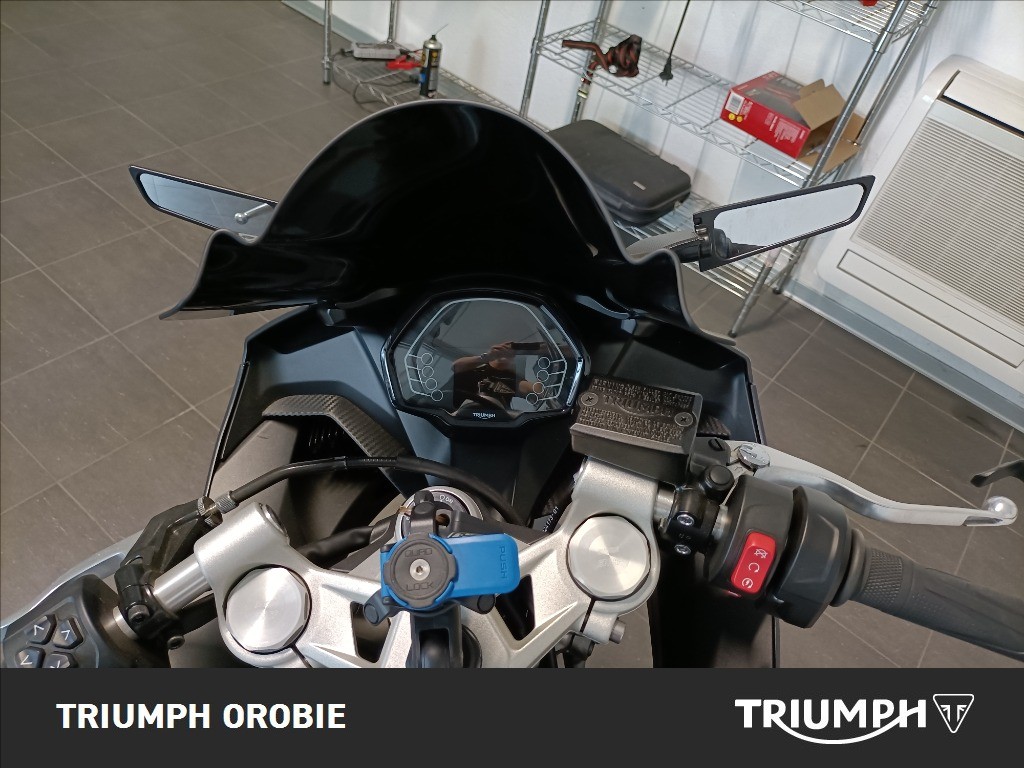 TRIUMPH Daytona 660 dep.A2 Abs