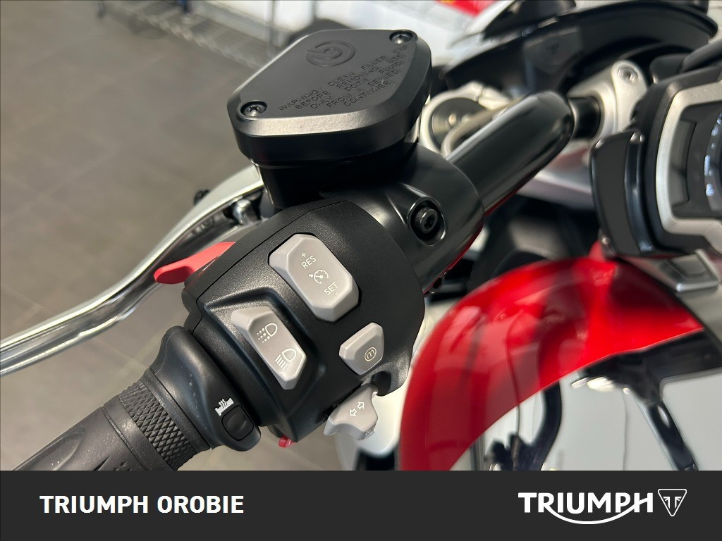 TRIUMPH Rocket III 2500 GT Chrome Edition