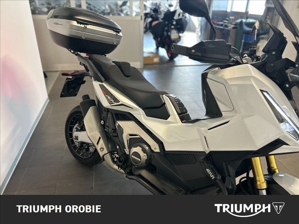 HONDA X-ADV 750 DCT Abs