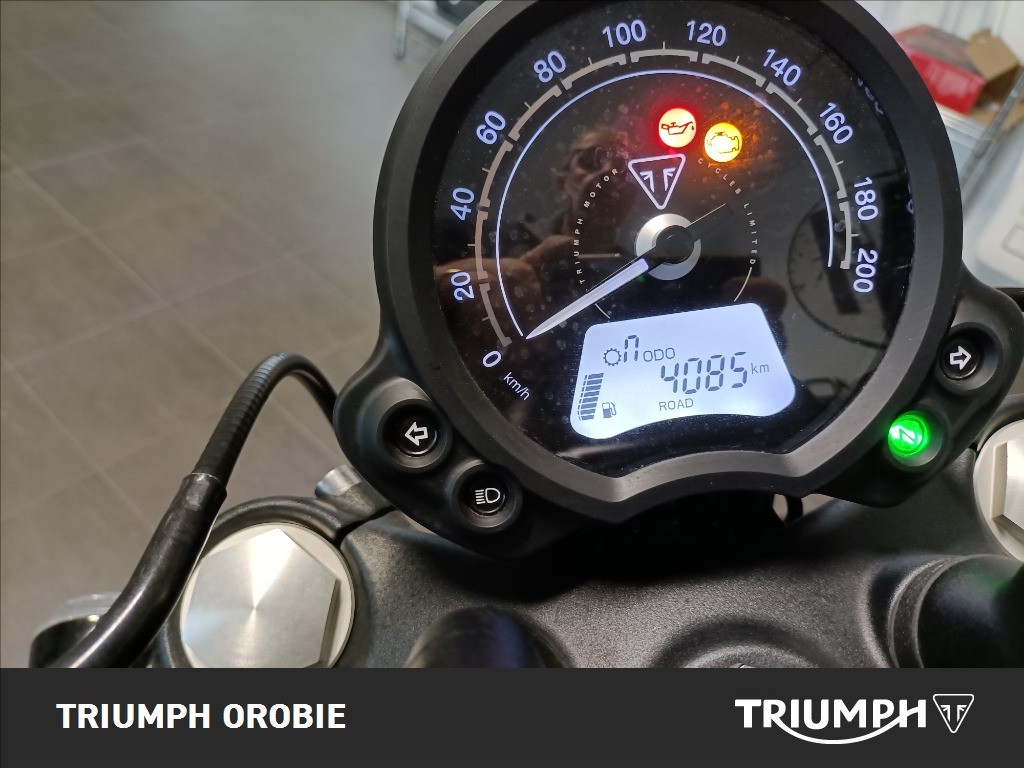 TRIUMPH Bonneville 1200 Bobber 