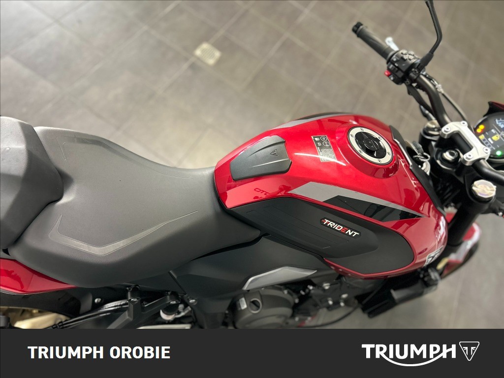 TRIUMPH Trident 800 Carnival Red Abs