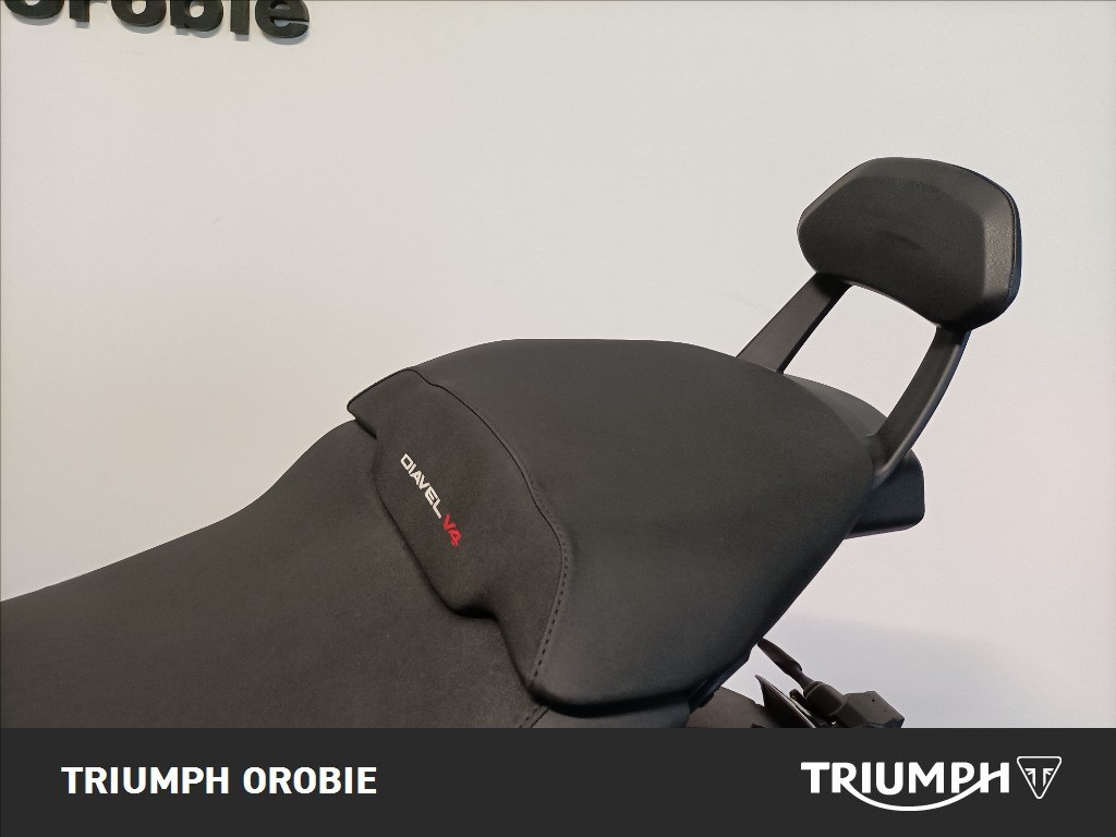 DUCATI Diavel V4 1158 Red